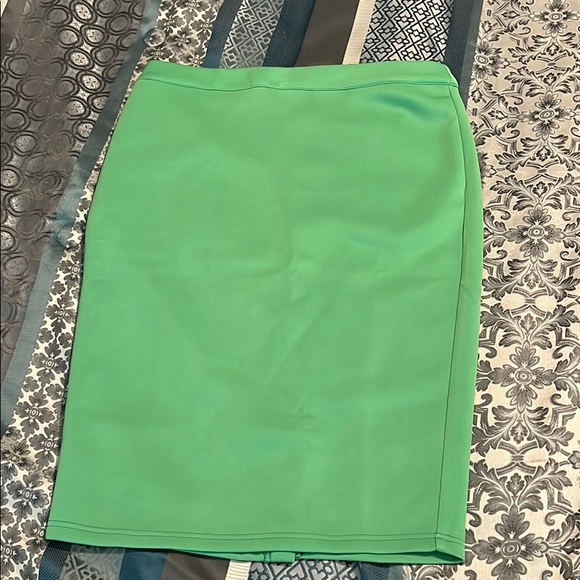 New York & Company Dresses & Skirts - NY&C Bright green pencil style skirt